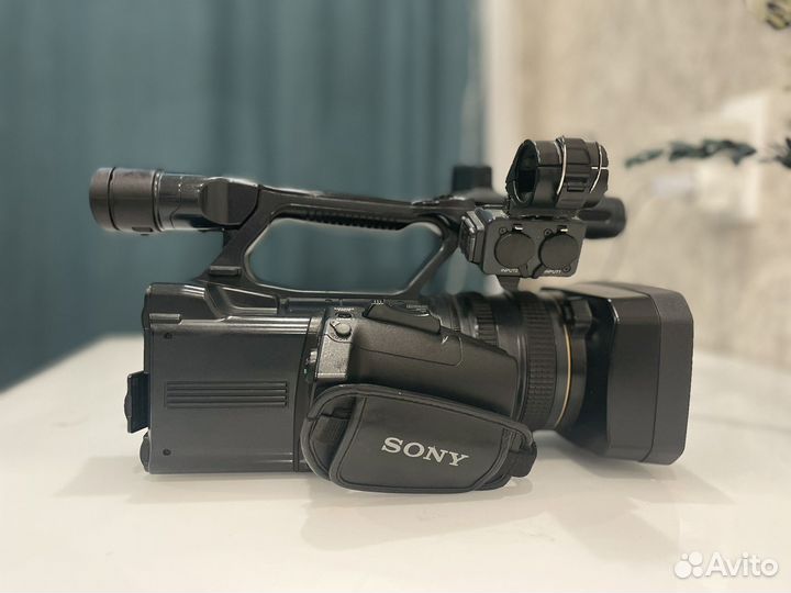 Видеокамера sony hdr-ax2000e