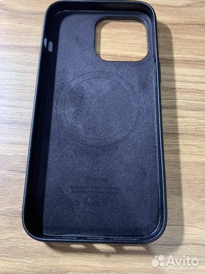 Кожаный чехол для iPhone 14 pro max