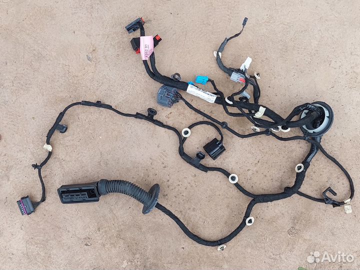 Жгут проводов передней правой дв Land Rover Evoque