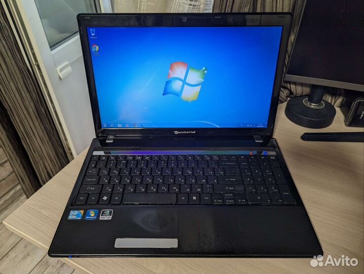 Ноутбук Packard Bell i3/Geforce 420M/320HDD/4RAM