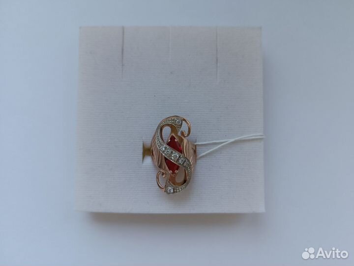 Кольцо 585 5,02 гр,фианиты,17,5 р,б/у (599)