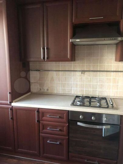 2-к. квартира, 51 м², 4/9 эт.