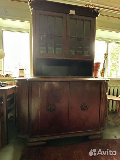 Старинный буфет сервант