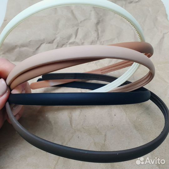 Ободок пластиковый тонкий