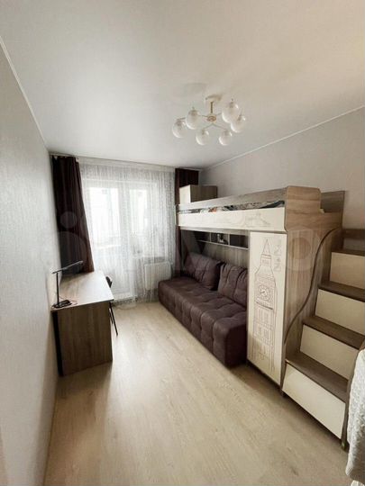 2-к. квартира, 60 м², 8/17 эт.