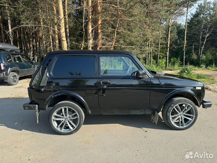 LADA 4x4 (Нива) 1.7 МТ, 2019, 110 000 км