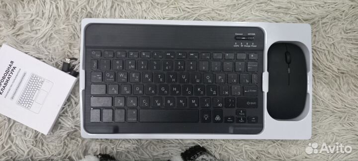 Беспроводная клавиатура и мышь