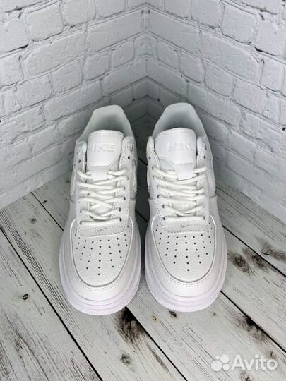 Кроссовки Nike Air Force 1 Luxe Summit White