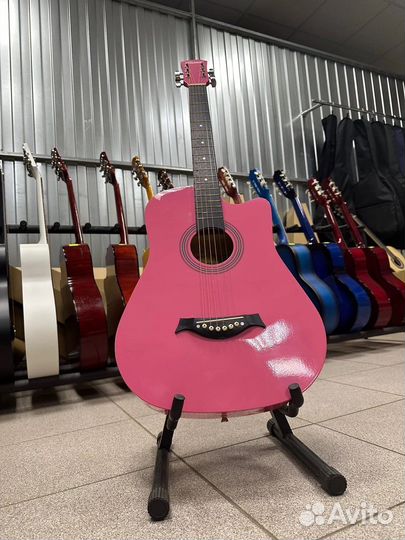 Акустическая гитара для девочек