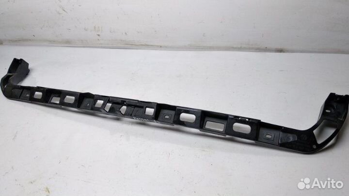 Кронштейн бампера задний Volkswagen Passat B6 2.0