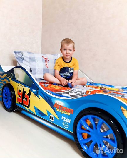 Кровать машина