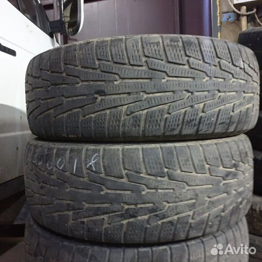 Nokian Tyres Hakkapeliitta R SUV 235/60 R18