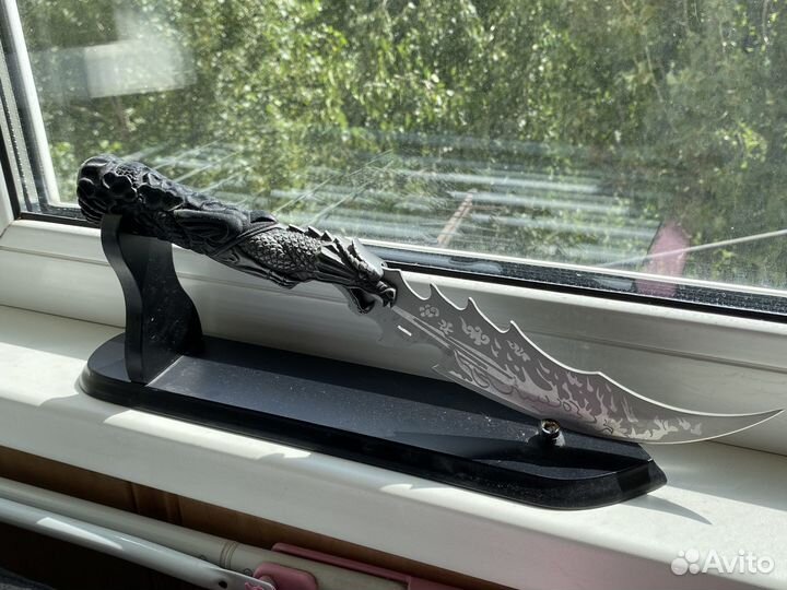 Сувенирный нож с рукояткой Дракона