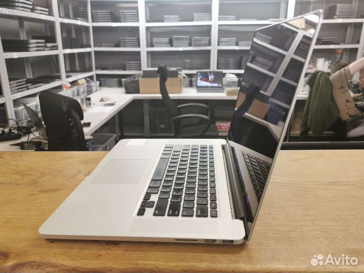 Apple MacBook Pro Core i7
