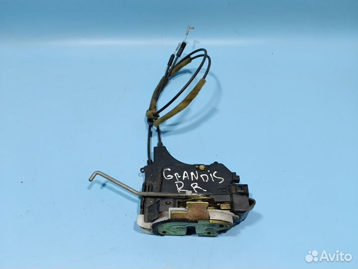 Замок двери задний правый для Mitsubishi Grandis