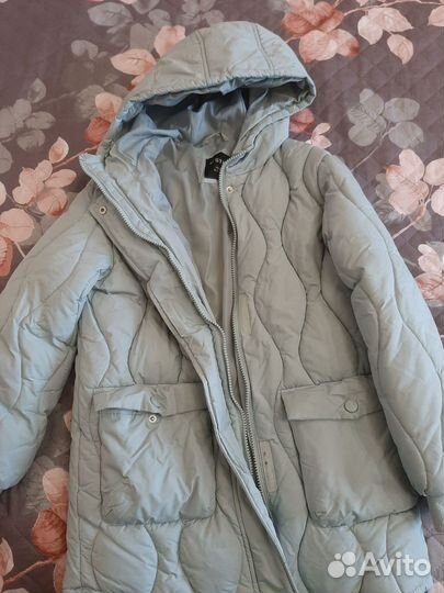 Продам детский пуховик р.140-146