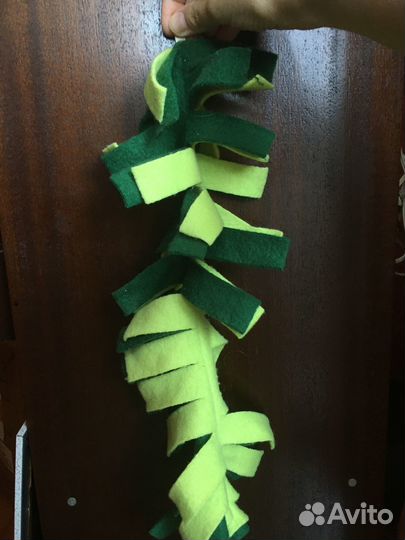 Игрушка, лесенка, лиана