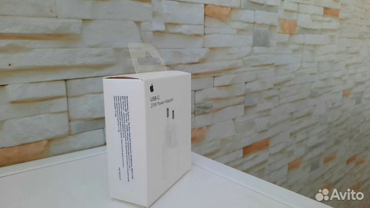 Зарядное устройство на iPhone
