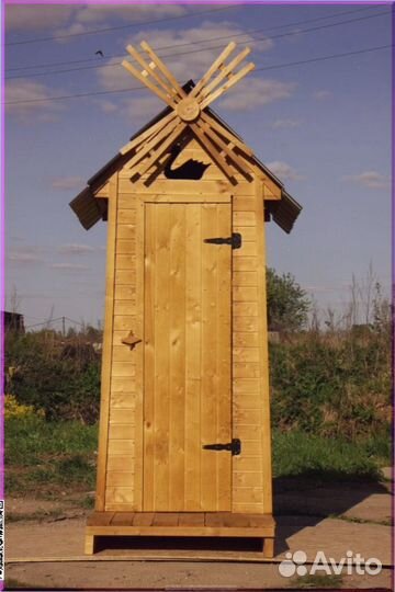 Дачный туалет деревянный AIN