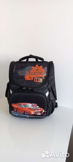 Школьный рюкзак