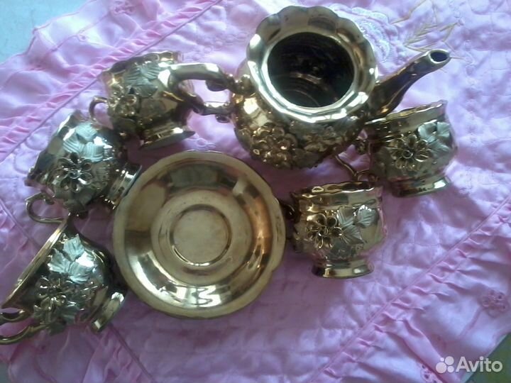 Сервиз под золото на 5 персон