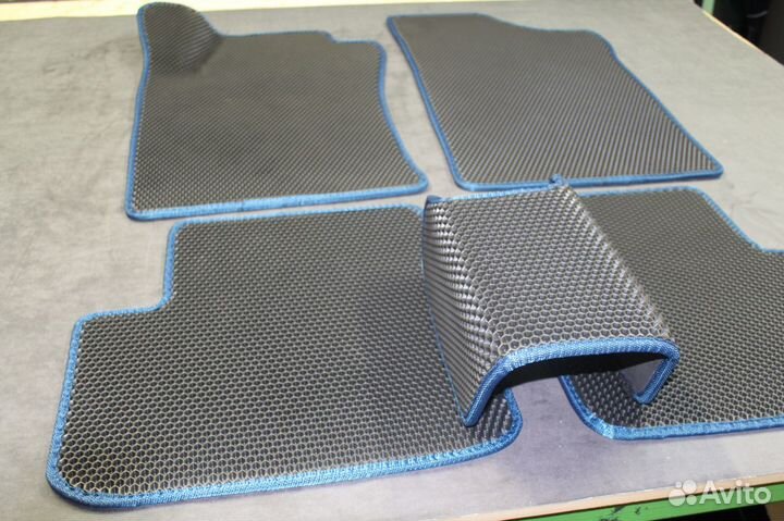 Автоковрики EVA для Toyota Avensis (1997-2003)