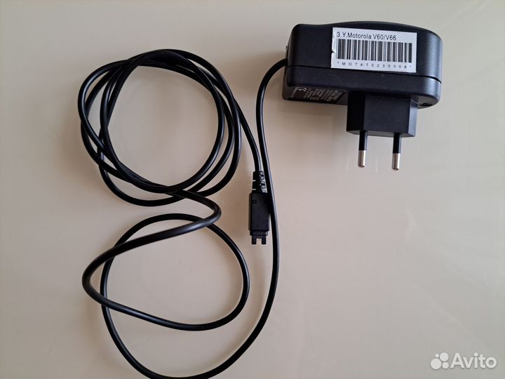 Зарядное устройство motorola
