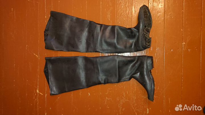 Резиновые сапоги