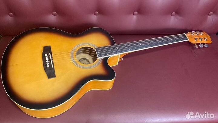 Акустическая гитара новая в коробке