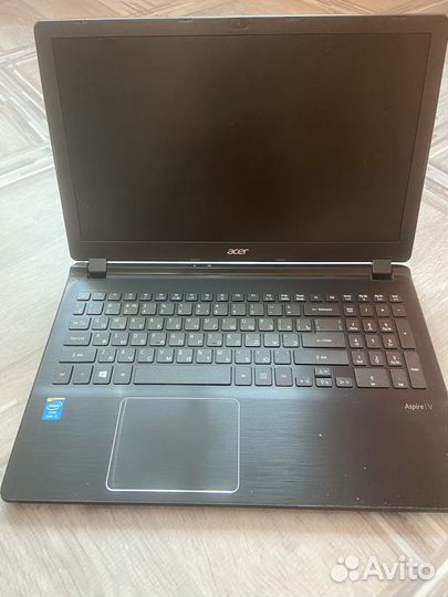 Acer aspire v5 573G