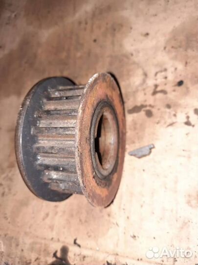 Шестерня (звездочка) коленвала Peugeot 107 2006