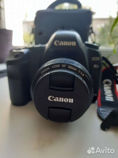 Зеркальный фотоаппарат canon 5d