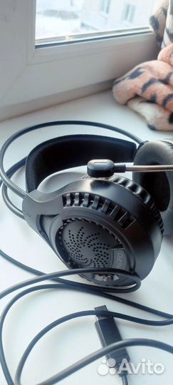 Игровые наушники с микрофоном