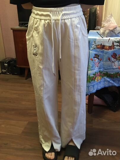 Белые штаны