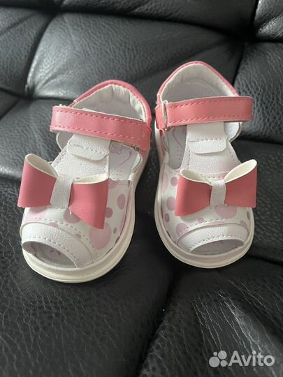Сандалии для девочки