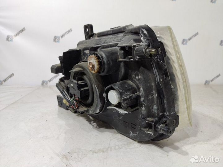 Фара передняя правая Mitsubishi Pajero Mini H58A