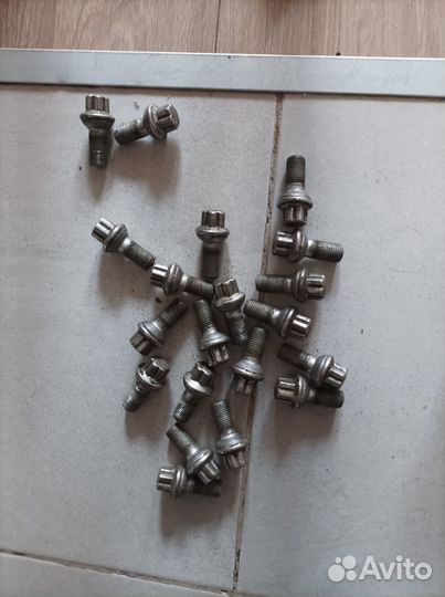Болты крепления дисков mercedes