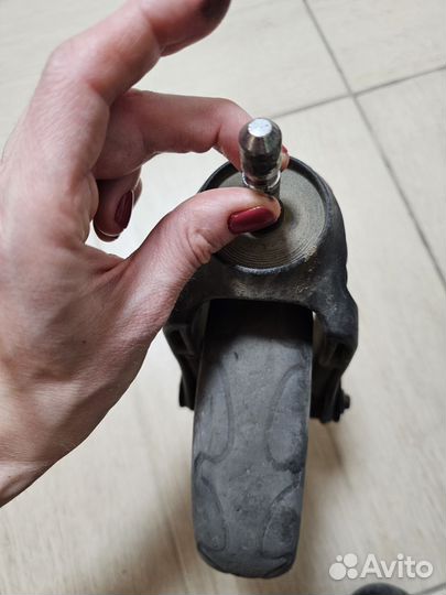 Переднее колесо Baby jogger sity mini