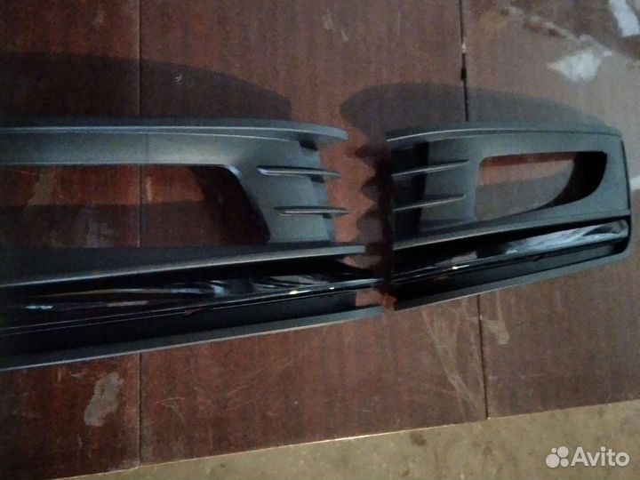 Оправа туманки Фольксваген Поло 15-20 г.в