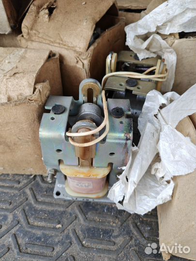 Электромагниты эм33-71111 220в