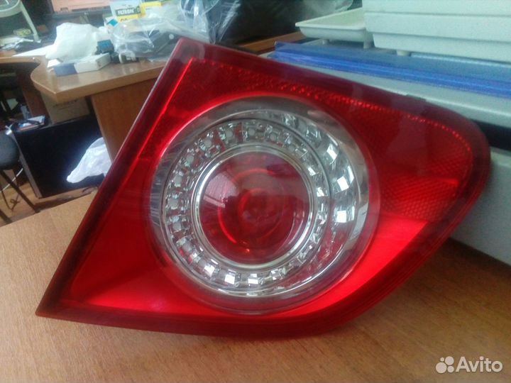 Фонарь внутренний левый VW Passat B6