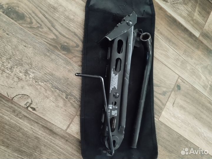 Домкрат для Opel Corsa