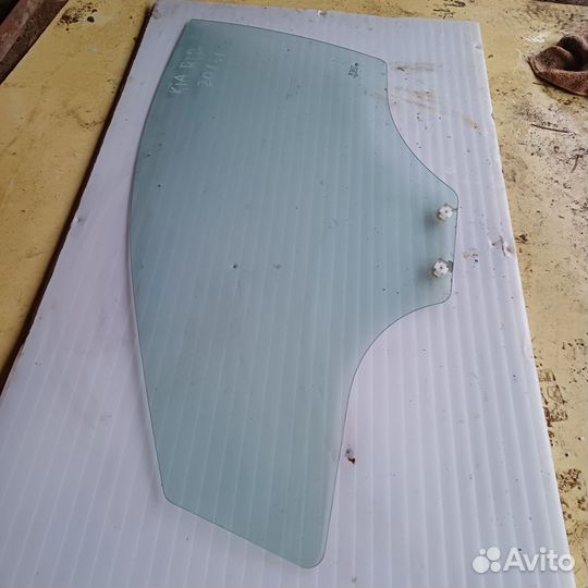 Стекло переднее левое (водительское) кия рио3 2016