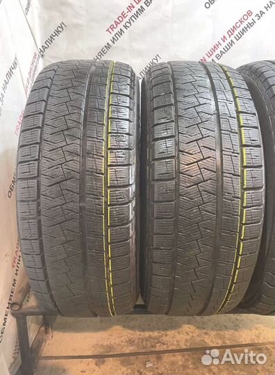 Formula Ice FR 215/60 R17 104W