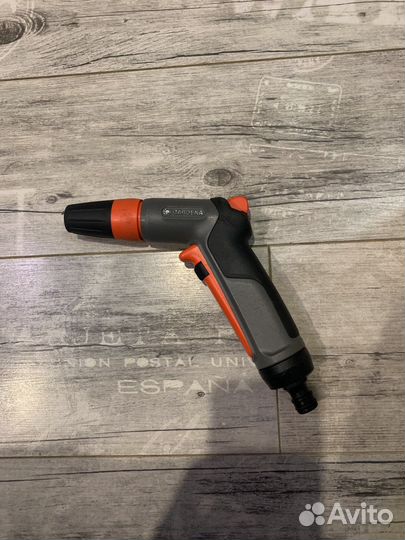 Пистолет садовый Gardena