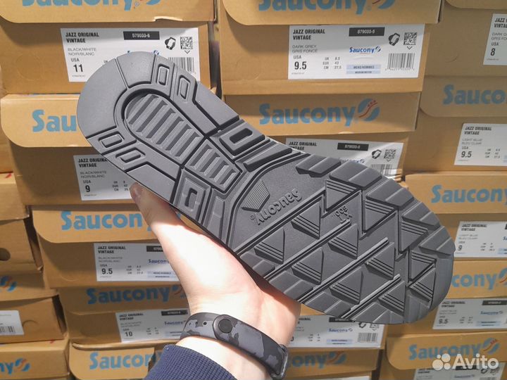 Кроссовки Saucony