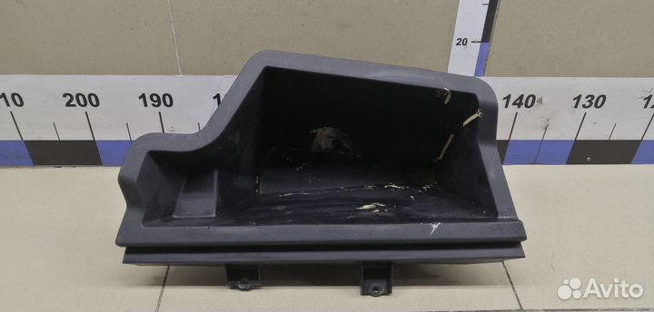 Ящик для инструментов Avensis II 2003-2008