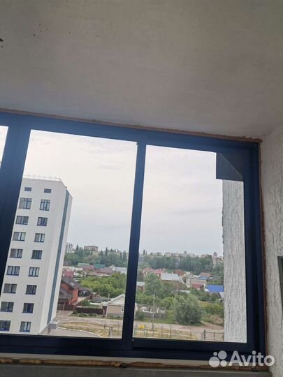 Алюминиевая рама на балкон