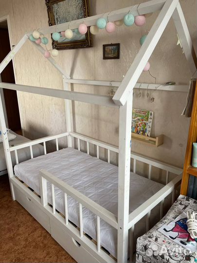 Детская кровать домик 140*70