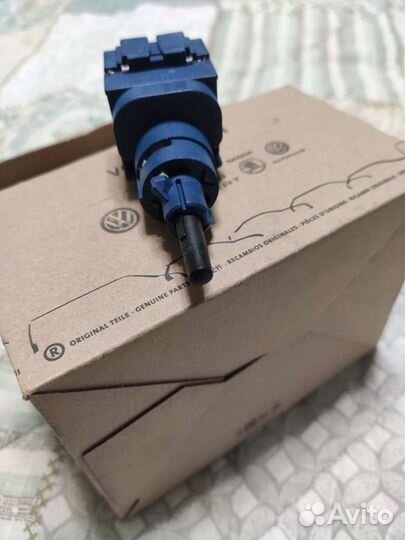 Датчик педали сцепления vag 6Q0927189